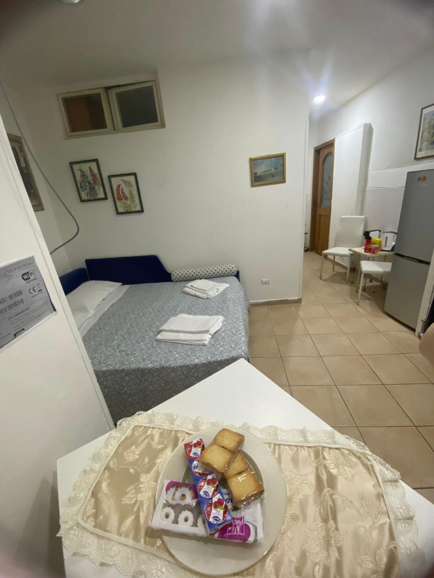 Casa Mari' Centro Storico Vicino Hotel Caracciolo Nápoles Exterior foto